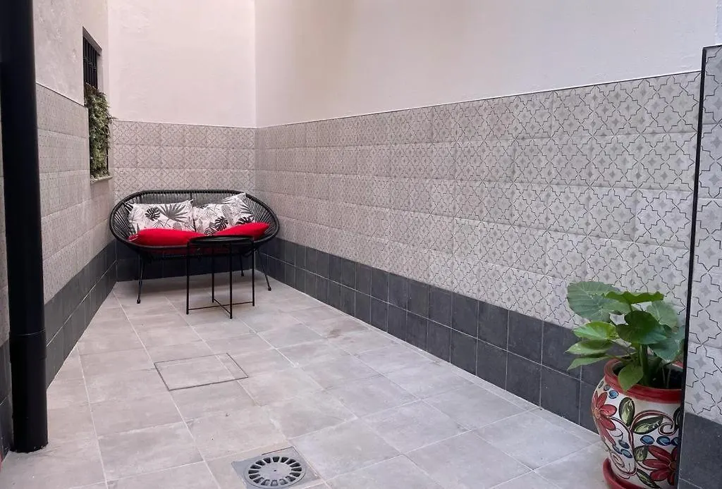Apartamentos Sol Y Luna La Línea de la Concepción 0*,