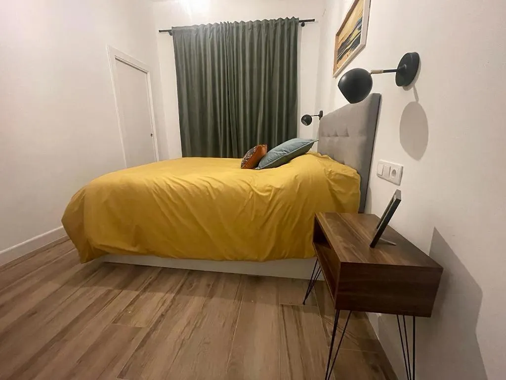 Apartamentos Sol Y Luna La Linea de la Concepcion